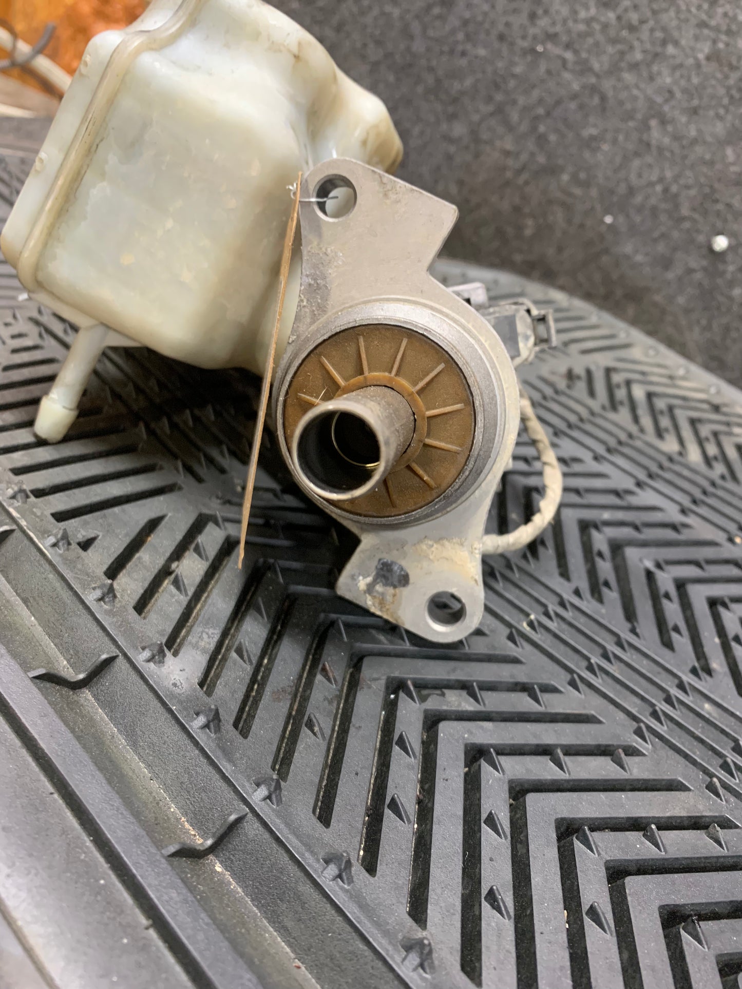 MK5 Master Cylinder and Reservoir