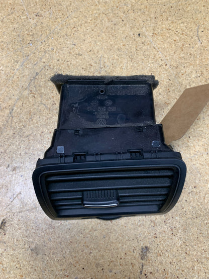 MK5 HVAC Vent (Drivers Side)