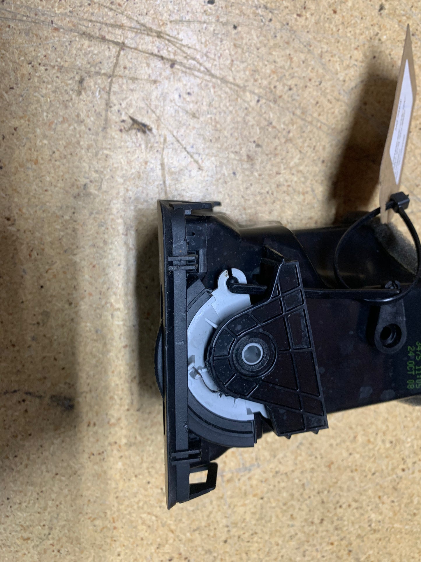 MK5 HVAC Vent (Drivers Side)