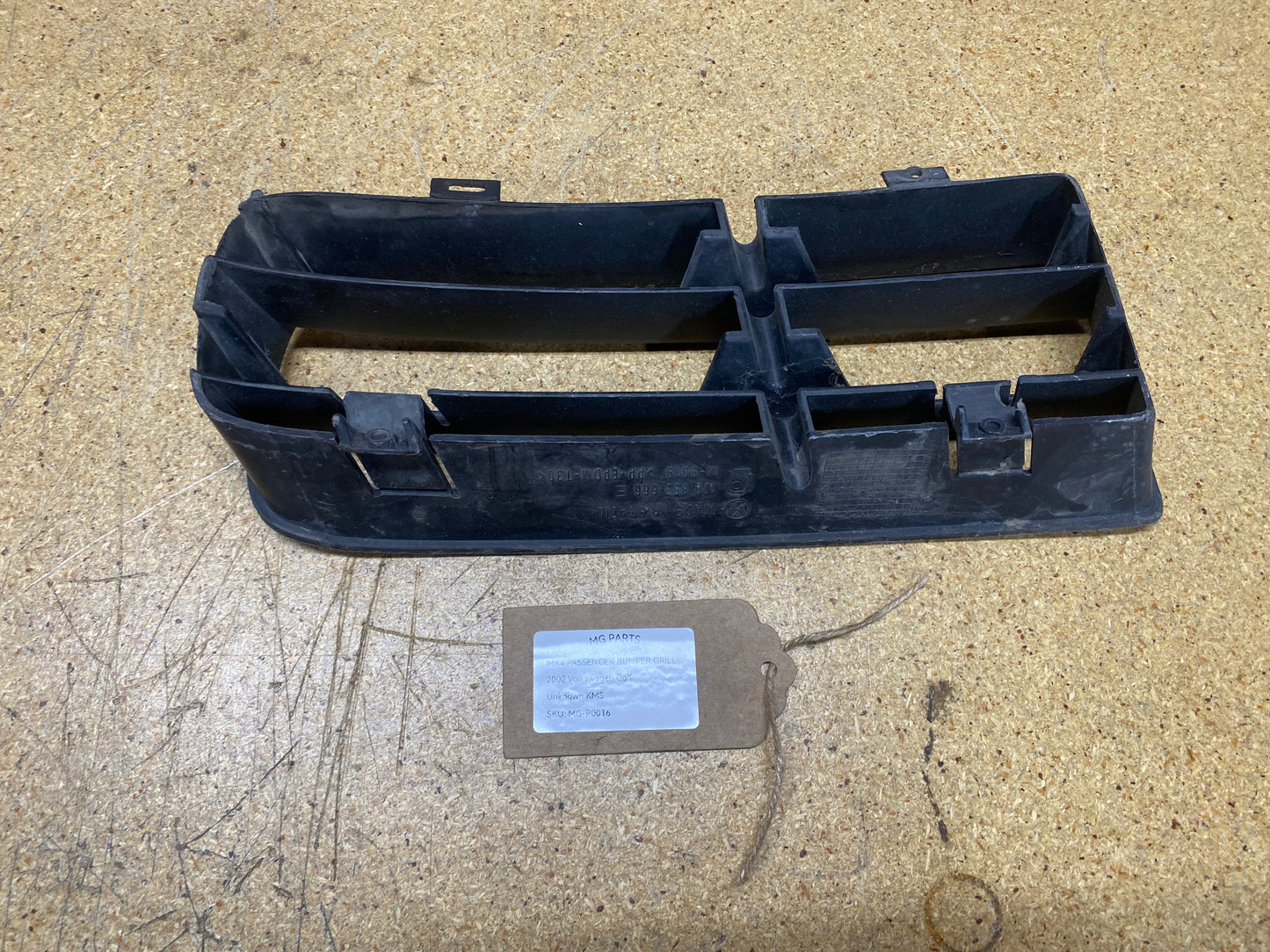 MK4 OEM Passenger Bumper Grill (GOLF)