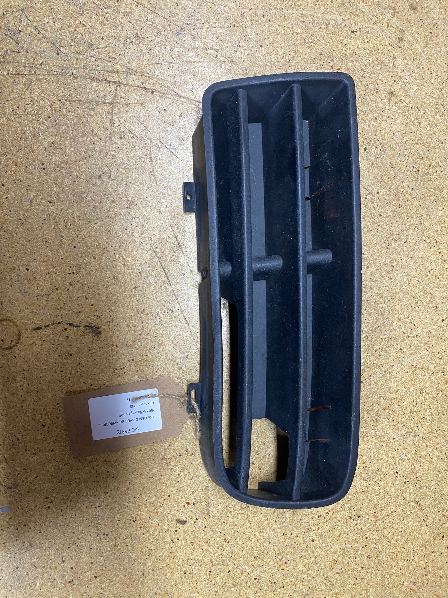 MK4 OEM Driver Bumper Grill (GOLF)